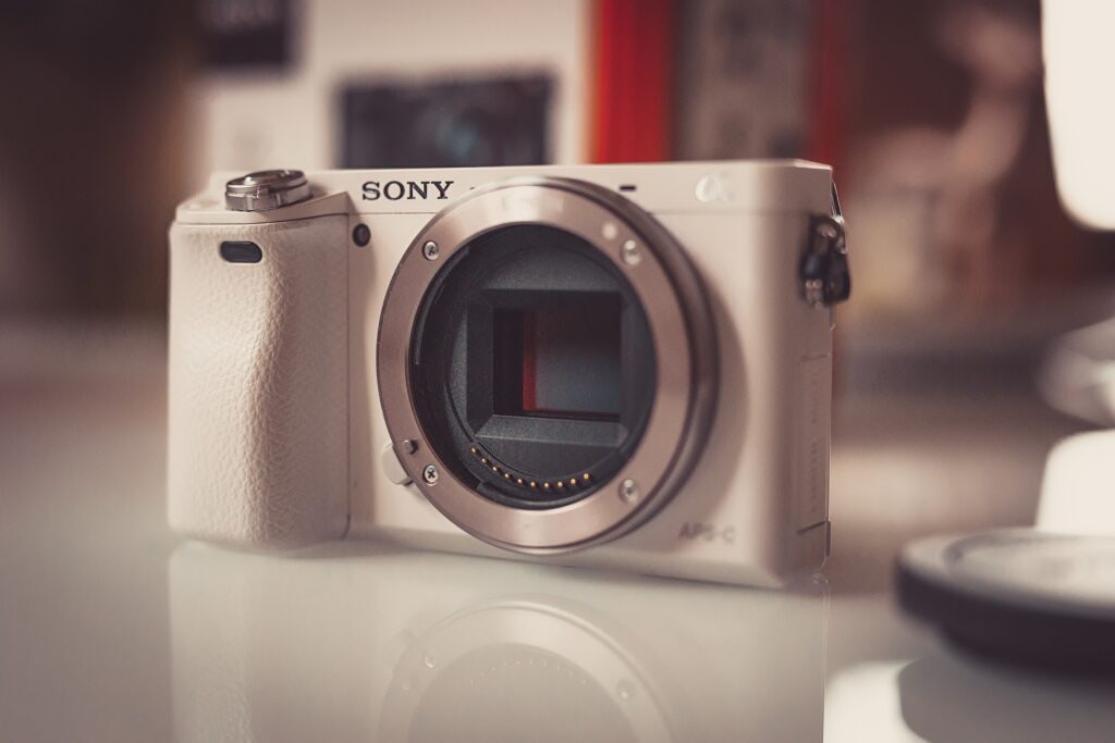SONY α6000】5万円台で買えるミラーレス。低予算で買えて満足度の高い