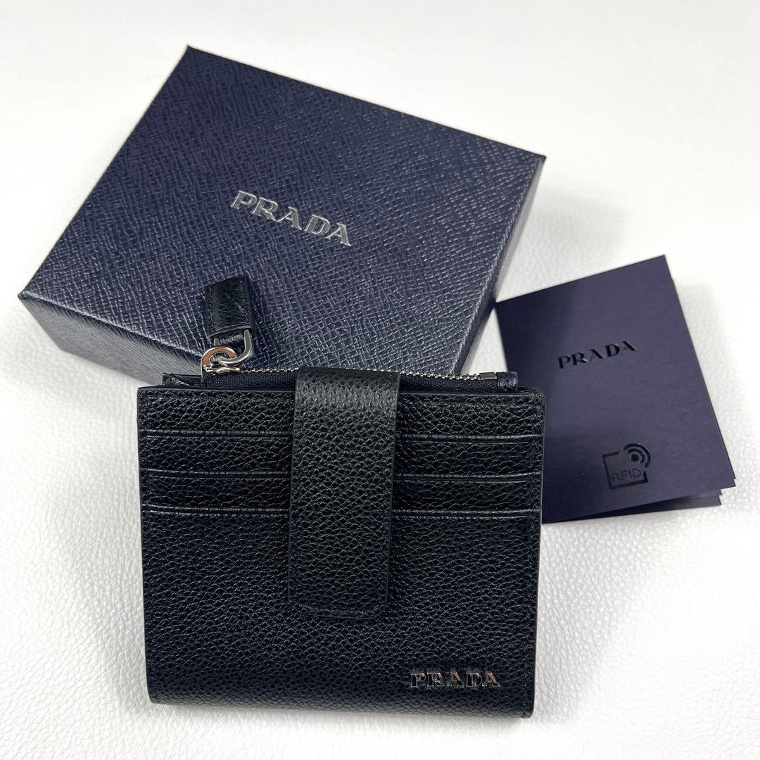 PRADA プラダ ロゴ カードホルダー 折財布 ブラック すぐ届く 関税込 PRADA プラダ ロゴ カードホルダー 折財布 (PRADA