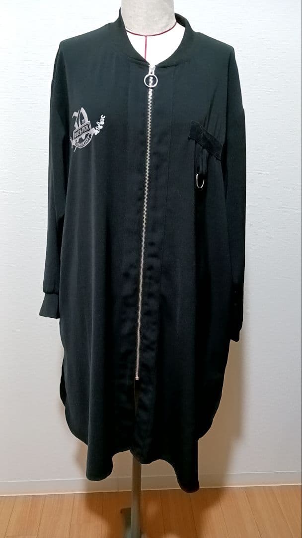 BUCK-TICK 30th Anniversary ロングジャケット BUCK-TICK、デビュー30周年を記念したスペシャルライヴを映像作品化