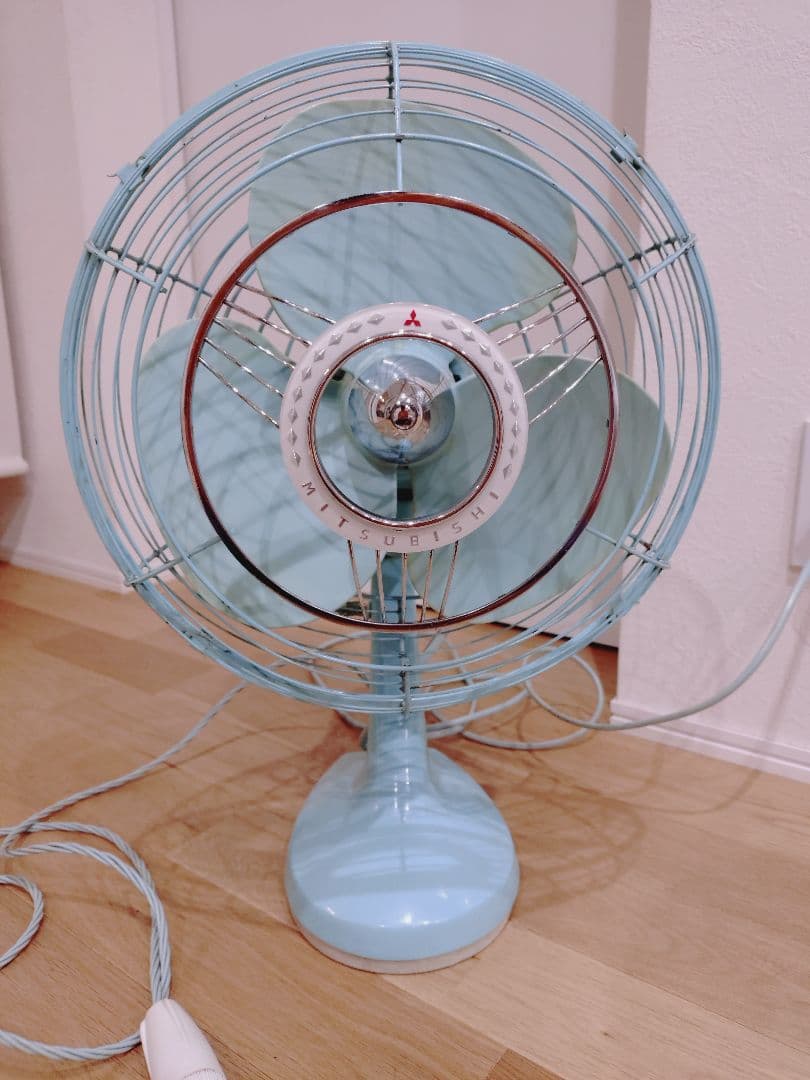 三菱　扇風機　レトロ　有線リモコン付き 三菱電機 - レトロ扇風機の通販 by km0's shop｜ミツビシデンキならラクマ